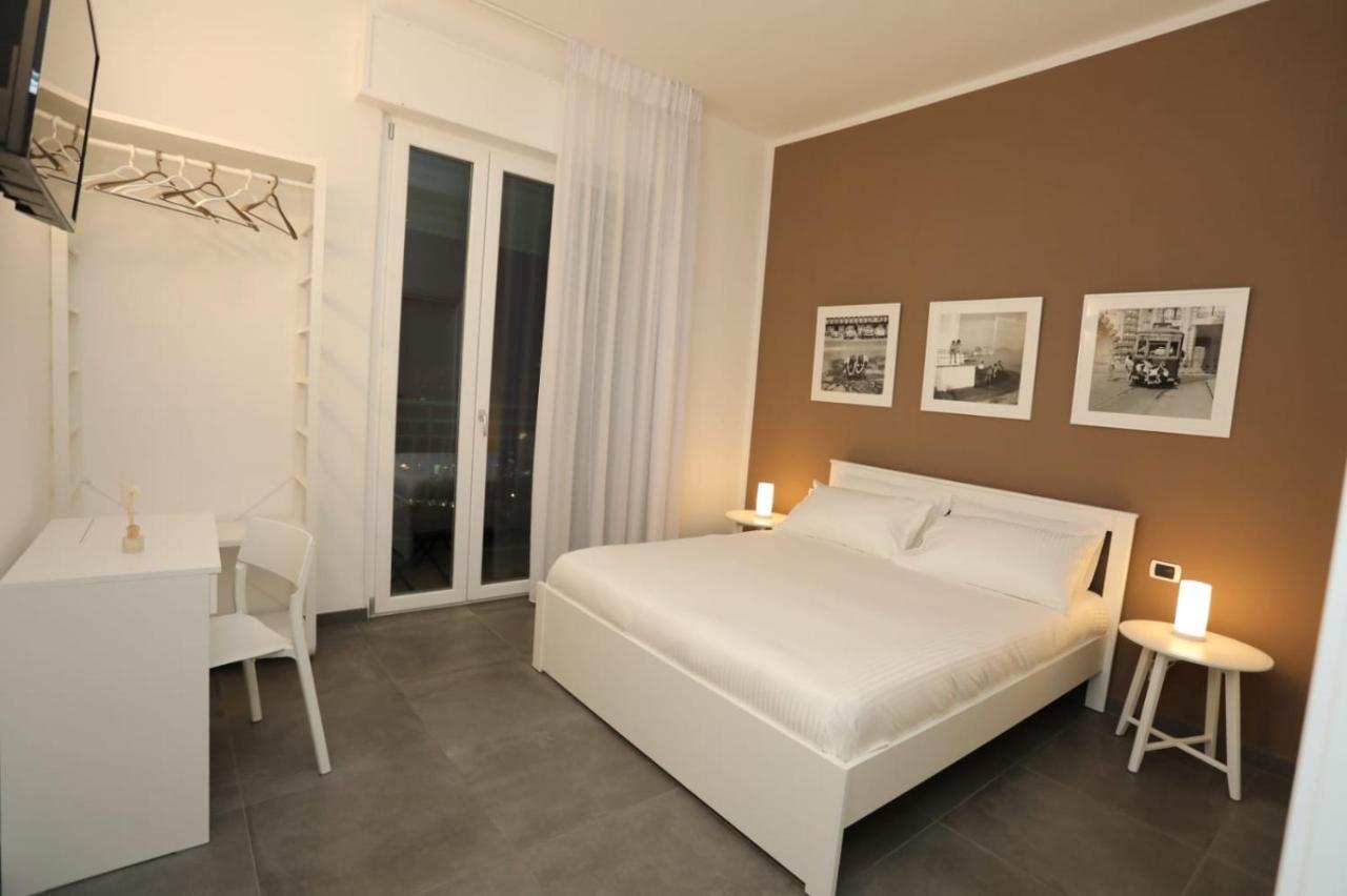 Delia Rooms & Gallery Napoli Exterior foto